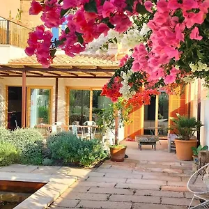 Idayvuelta Home&suites Maison d'hôtes